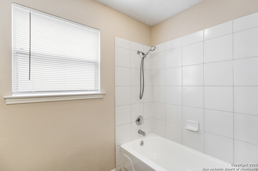 11414 Red Feather Lane San Antonio TX 78245