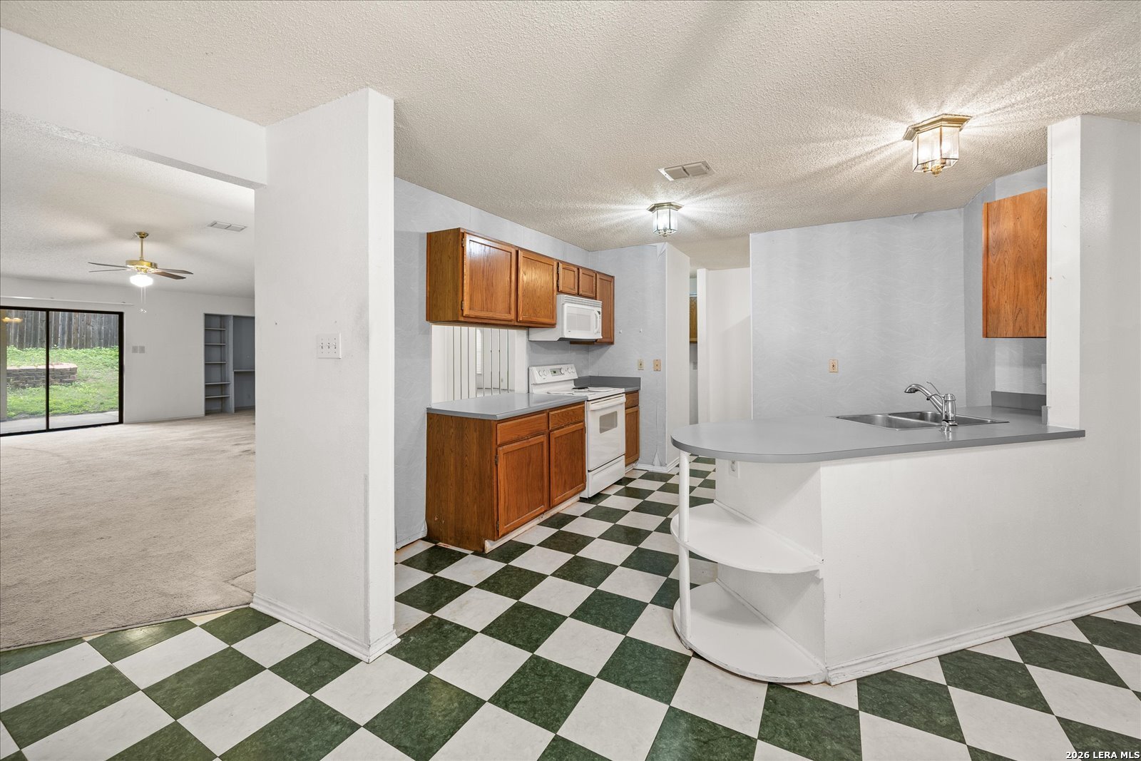 6355 Spring Time Street San Antonio TX 78249