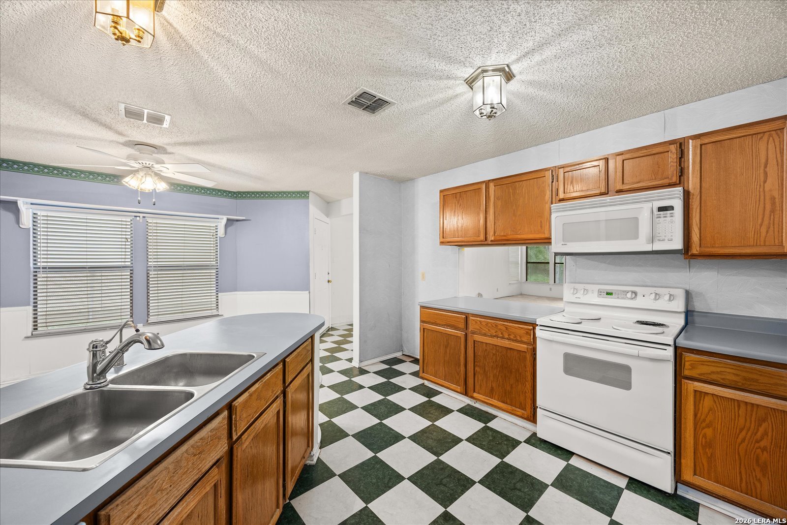 6355 Spring Time Street San Antonio TX 78249