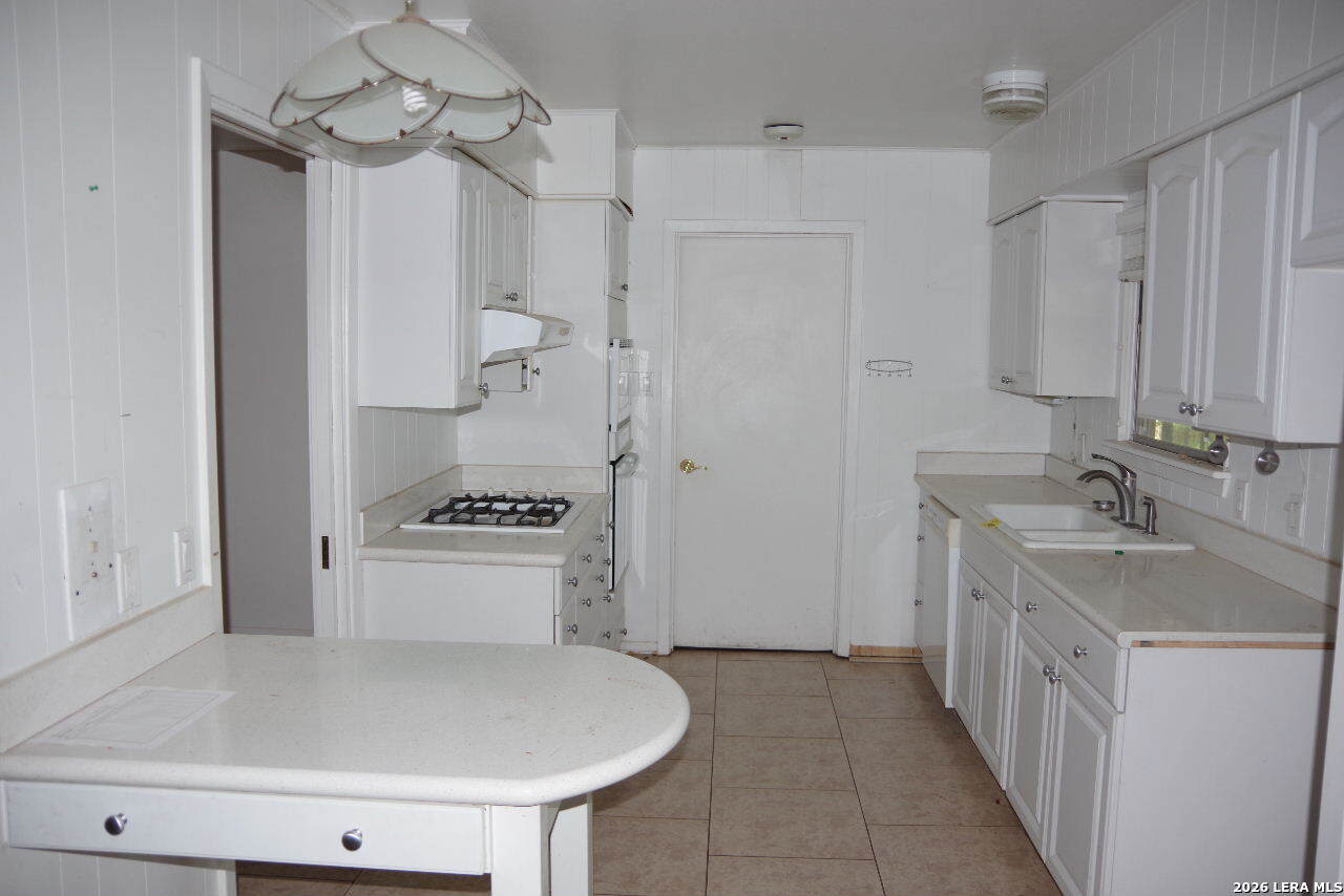 323 Coronet San Antonio TX 78216