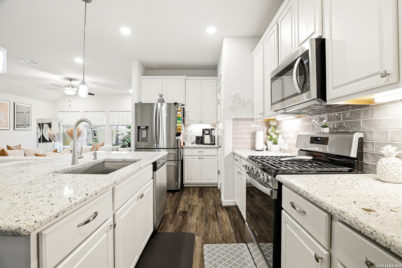 3834 Glenloch Way Converse TX 78109