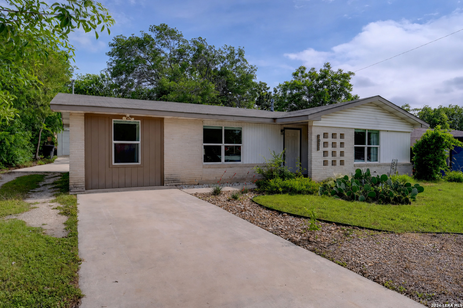 1011 Morey Peak Drive San Antonio TX 78213