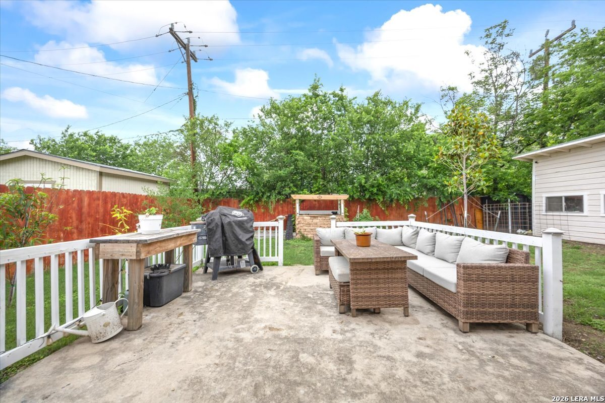 115 N Conway San Antonio TX 78209