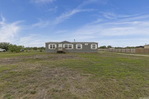 240 Private Road 4653 Hondo TX 78861