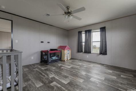 240 Private Road 4653 Hondo TX 78861