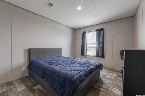 240 Private Road 4653 Hondo TX 78861