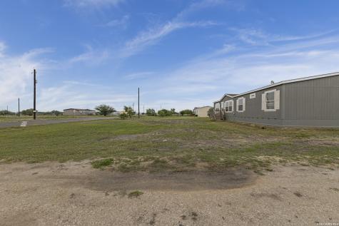 240 Private Road 4653 Hondo TX 78861