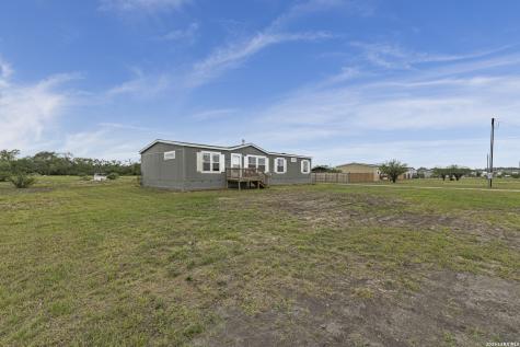 240 Private Road 4653 Hondo TX 78861