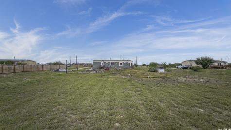 240 Private Road 4653 Hondo TX 78861