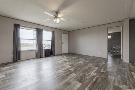 240 Private Road 4653 Hondo TX 78861