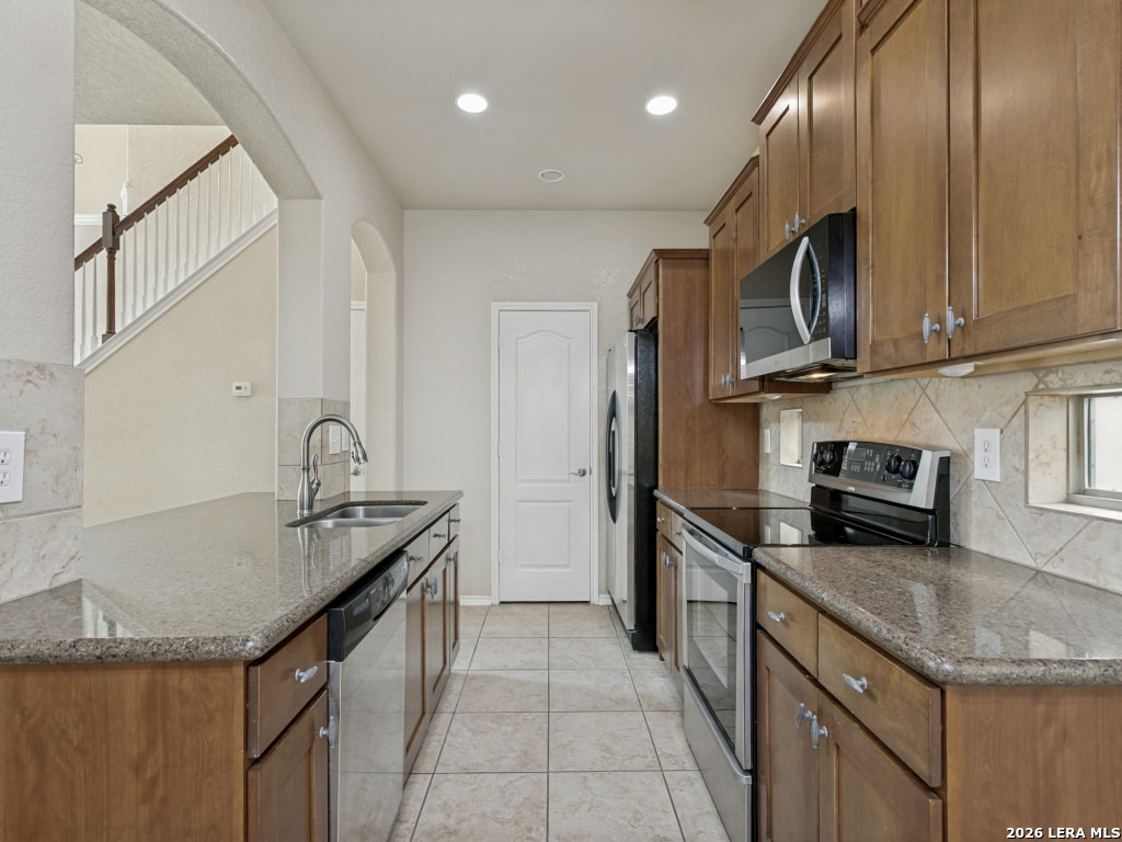 1227 Tweed Willow San Antonio TX 78258