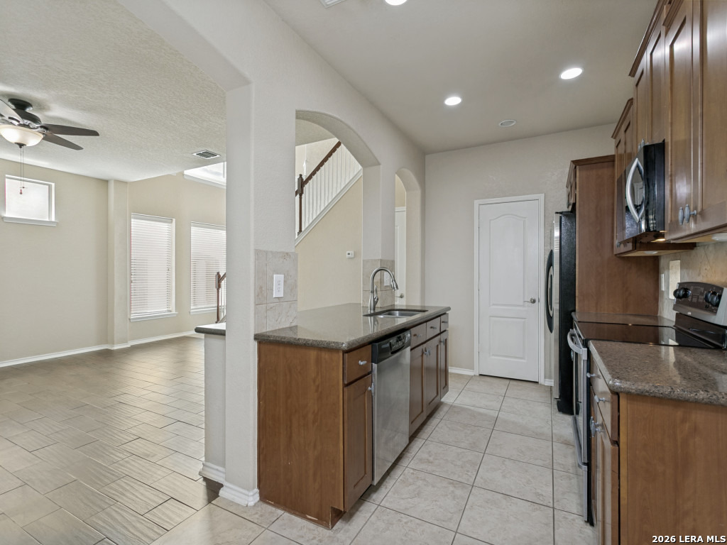 1227 Tweed Willow San Antonio TX 78258