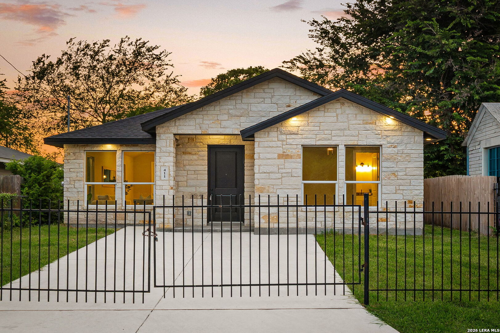 411 Moselle Avenue San Antonio TX 78237
