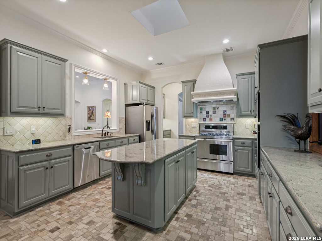 9 Bristol Green San Antonio TX 78209