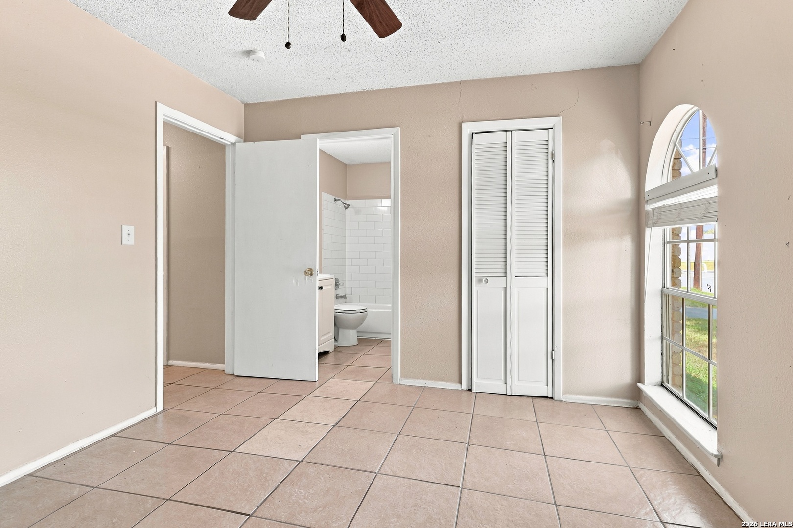 5202 Village Haven San Antonio TX 78218