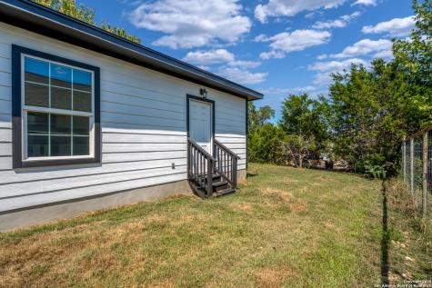 1032 Blueridge Drive Canyon Lake TX 78133