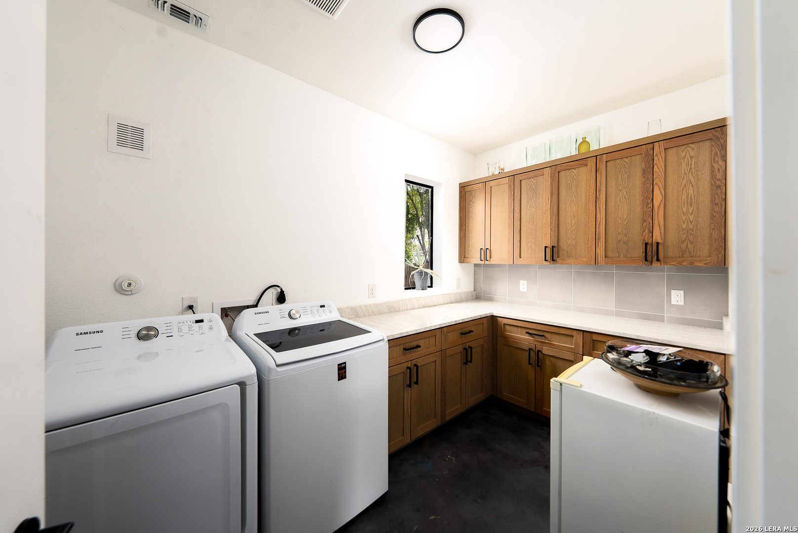 215 Douglas Way Street San Antonio TX 78210