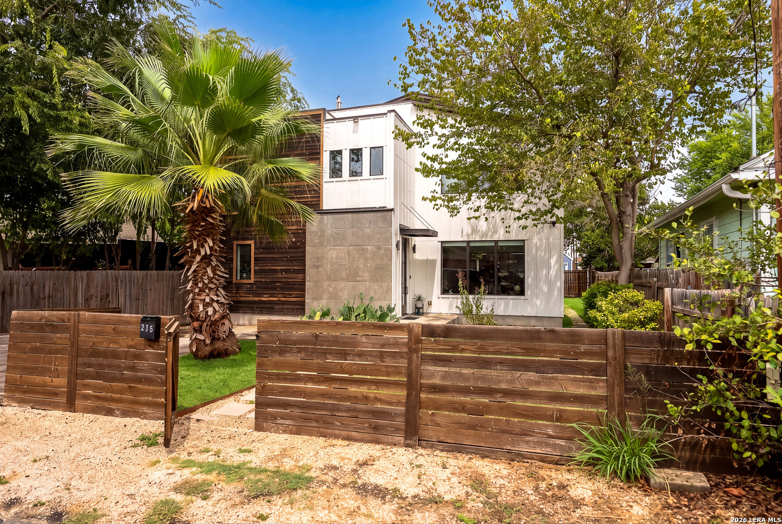 215 Douglas Way Street San Antonio TX 78210