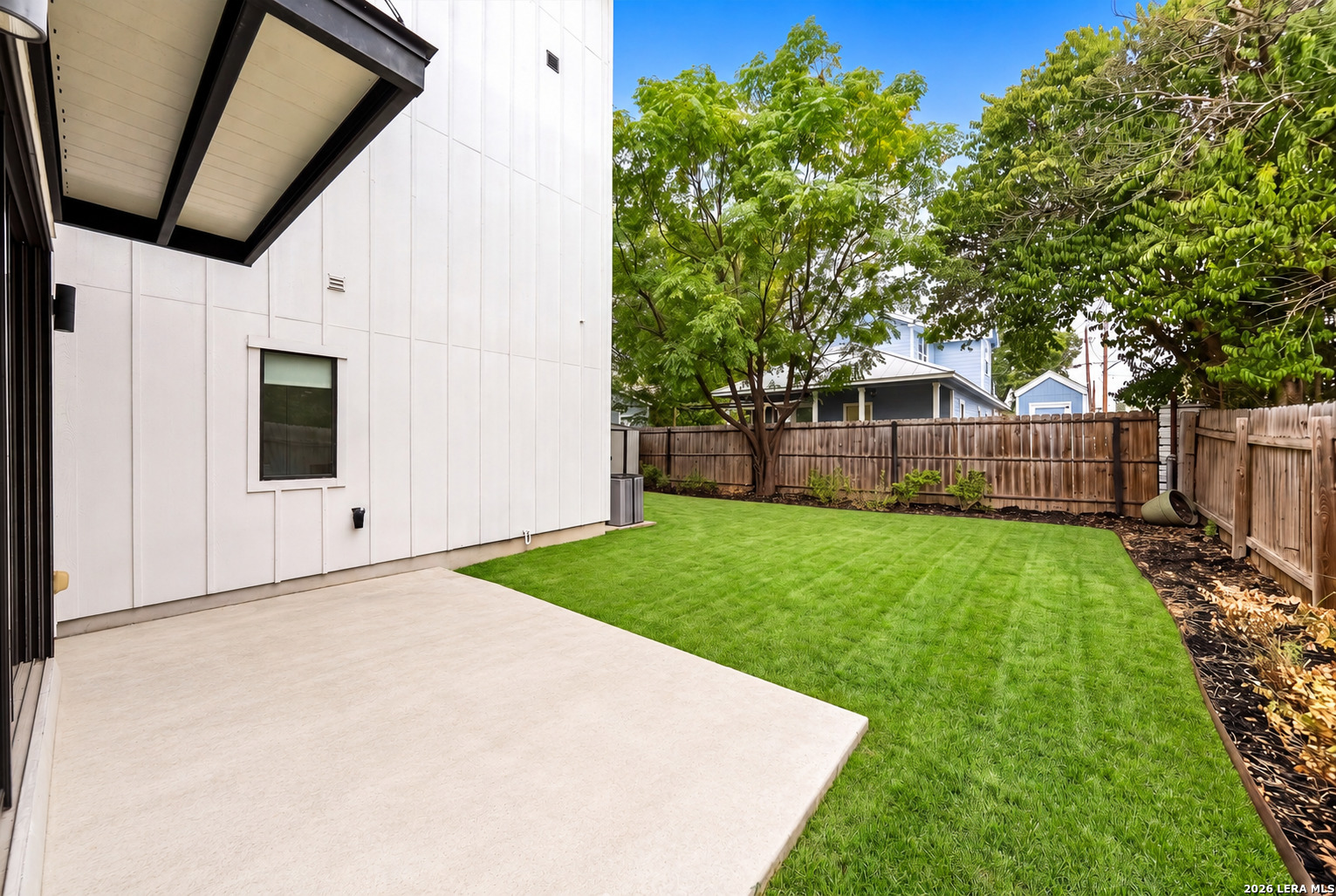 215 Douglas Way Street San Antonio TX 78210