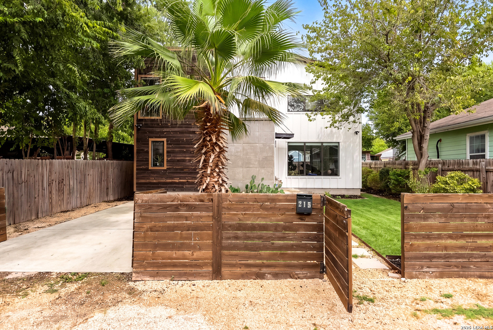 215 Douglas Way Street San Antonio TX 78210