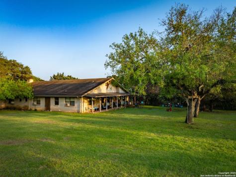 200 Elm Creek New Braunfels TX 78132