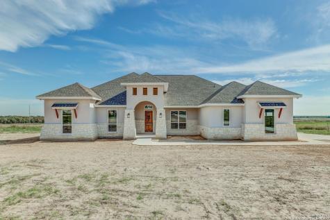 156 Summer Meadow Drive La Vernia TX 78121