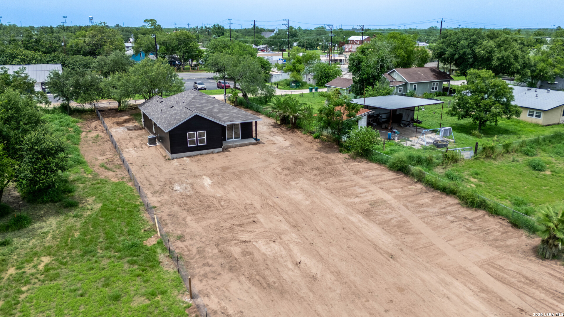 15242 Oak Street Lytle TX 78052