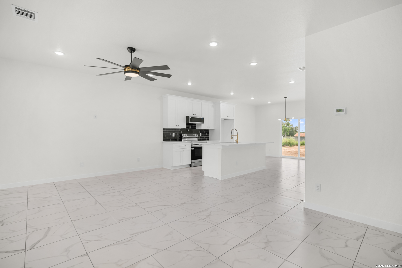 15242 Oak Street Lytle TX 78052