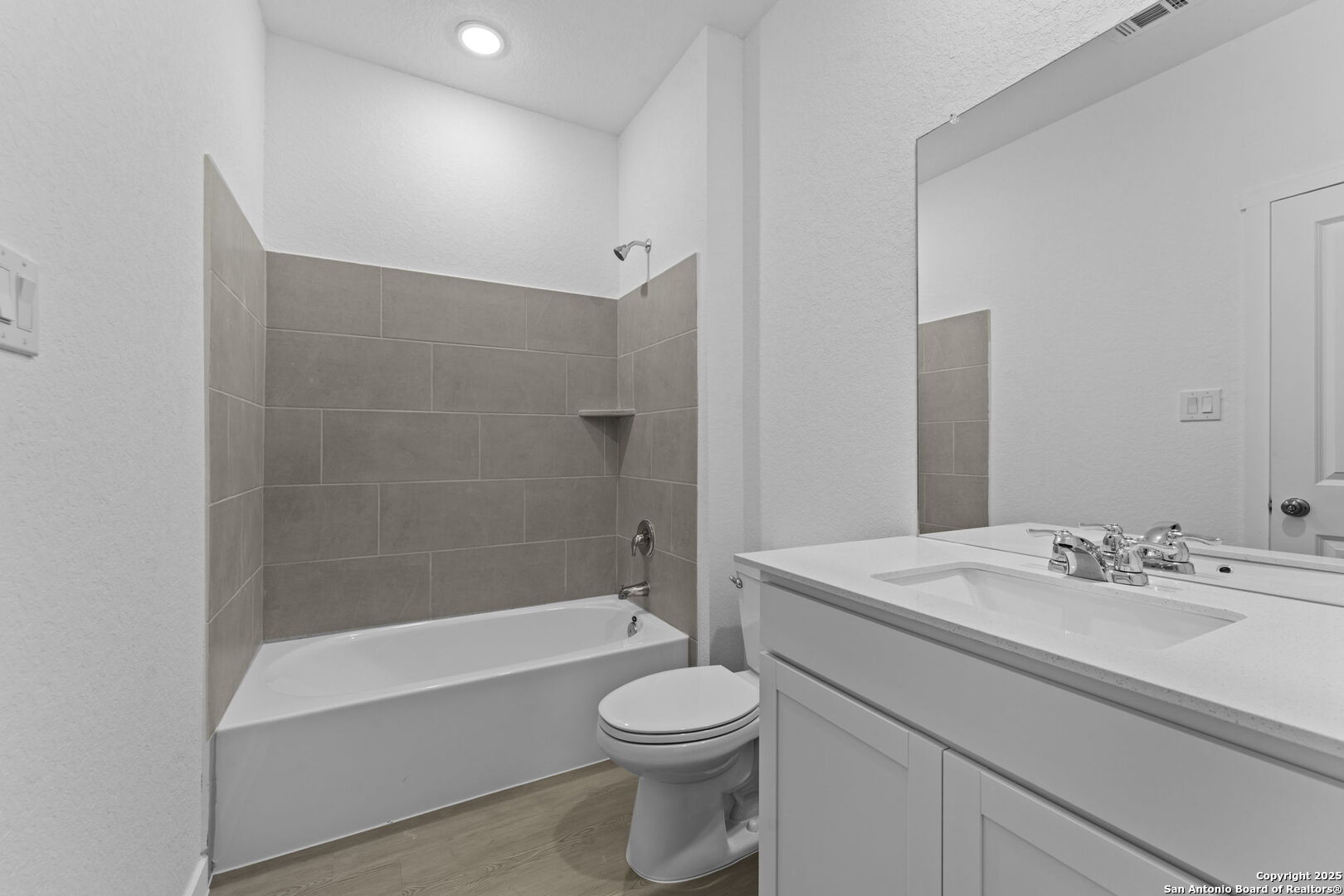 1217 Twisted Creek New Braunfels TX 78130