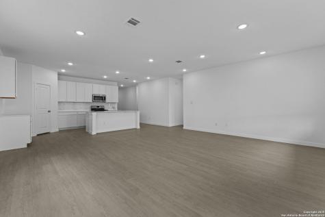 1217 Twisted Creek New Braunfels TX 78130