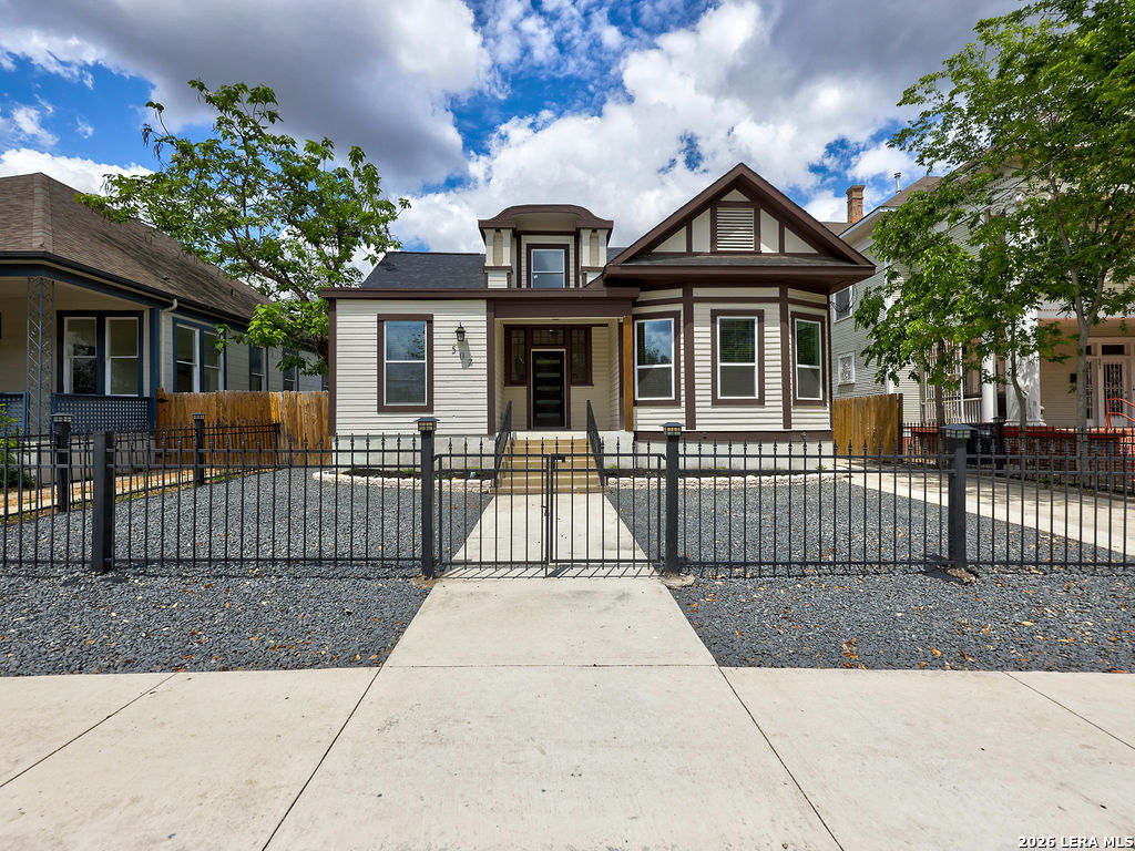 507 W Mistletoe Avenue San Antonio TX 78212