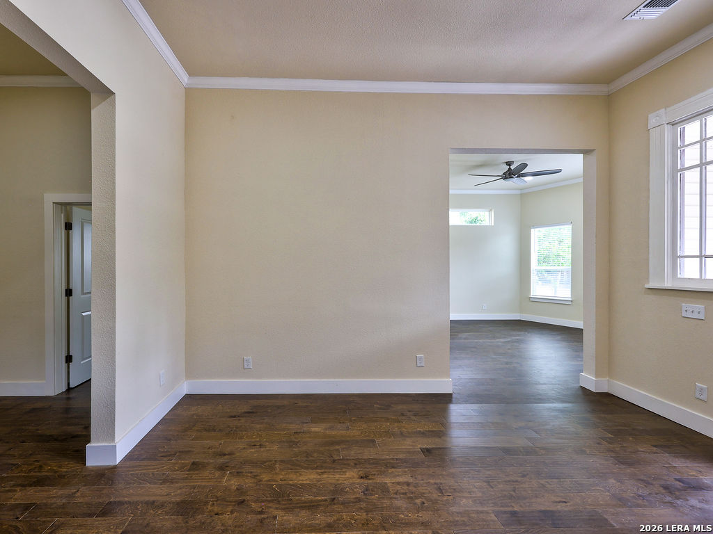 507 W Mistletoe Avenue San Antonio TX 78212
