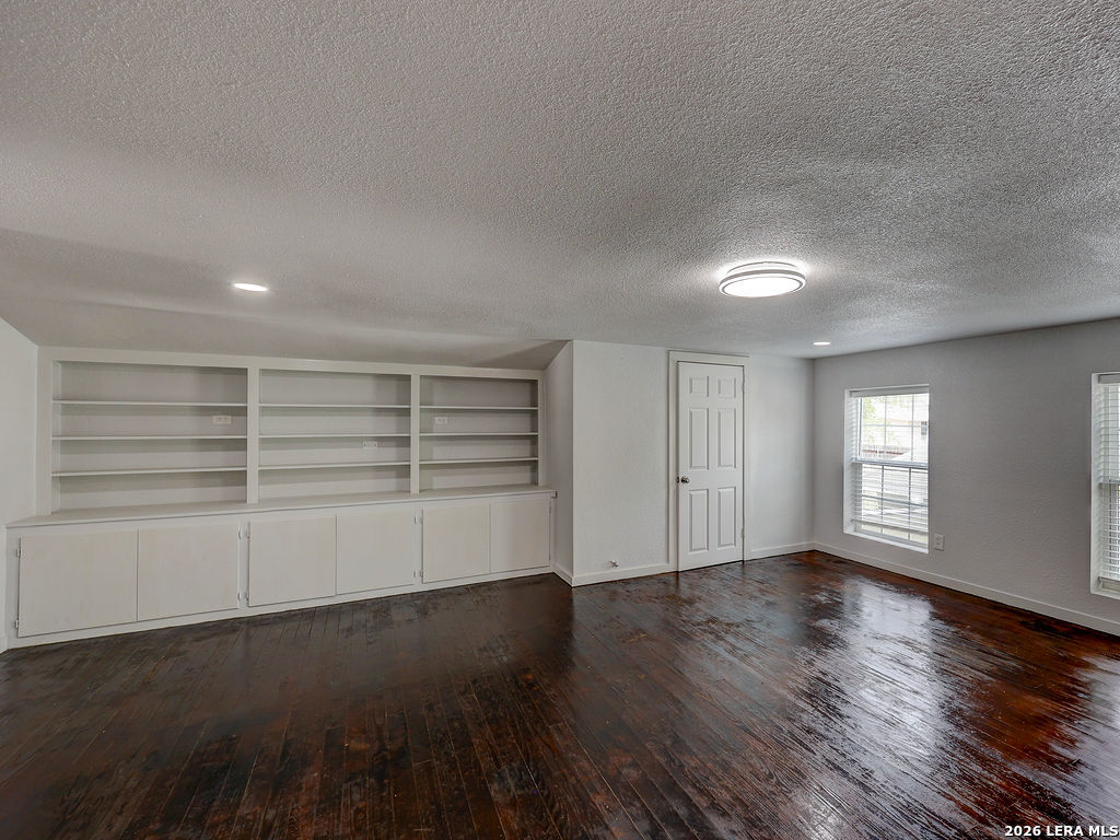 507 W Mistletoe Avenue San Antonio TX 78212