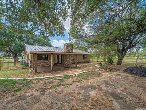 1935 E Fm 1518 St Hedwig TX 78152