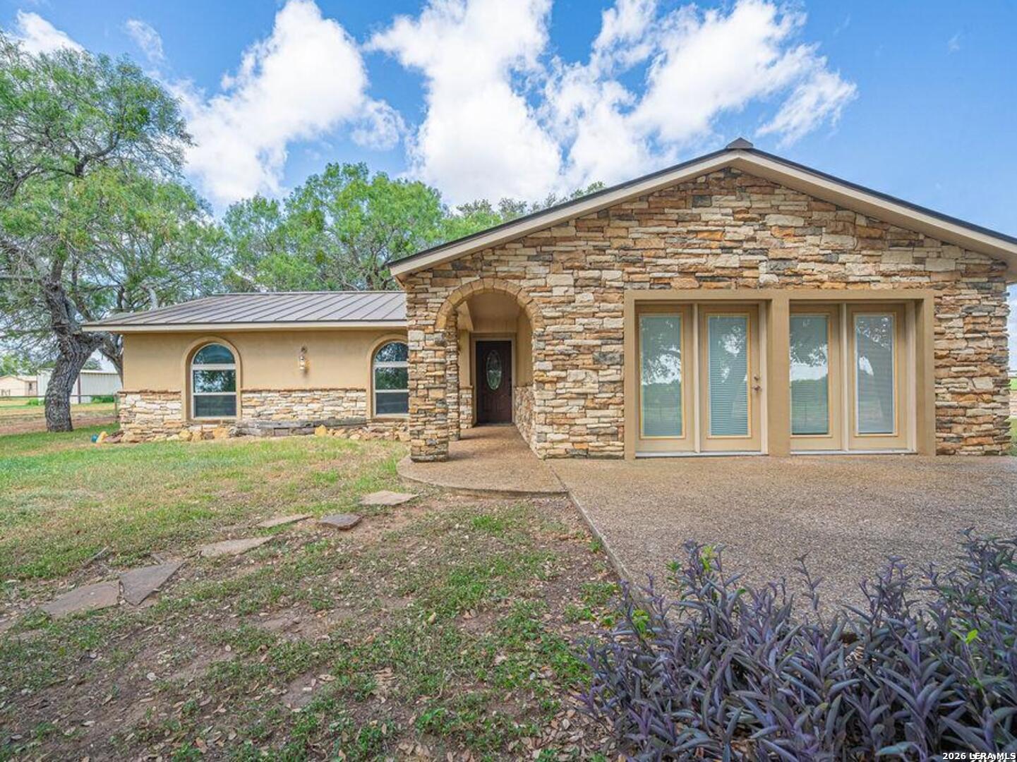 1935 E Fm 1518 St Hedwig TX 78152