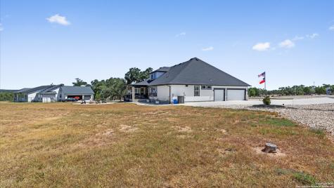 1207 Game Trail New Braunfels TX 78132