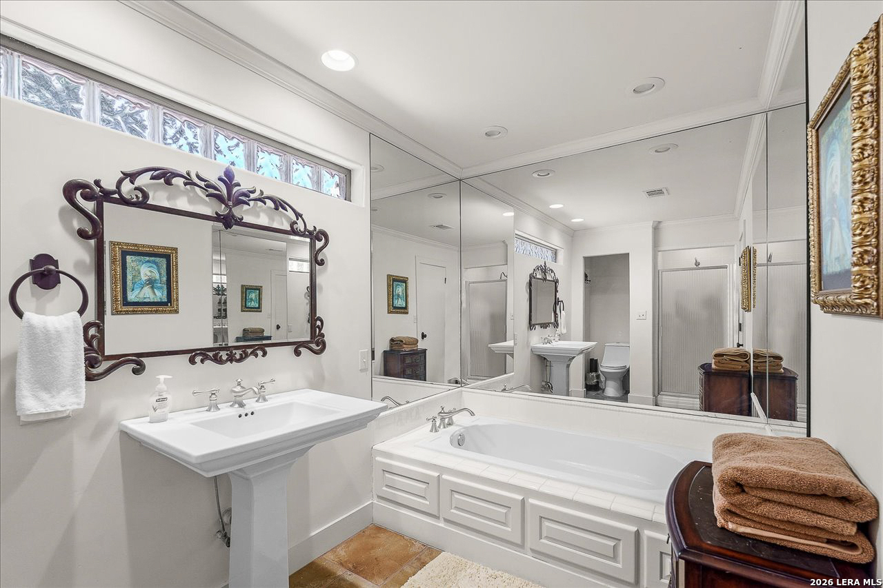 135 Perry Lane Kingsland TX 78639