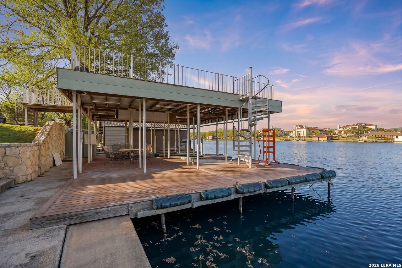 135 Perry Lane Kingsland TX 78639