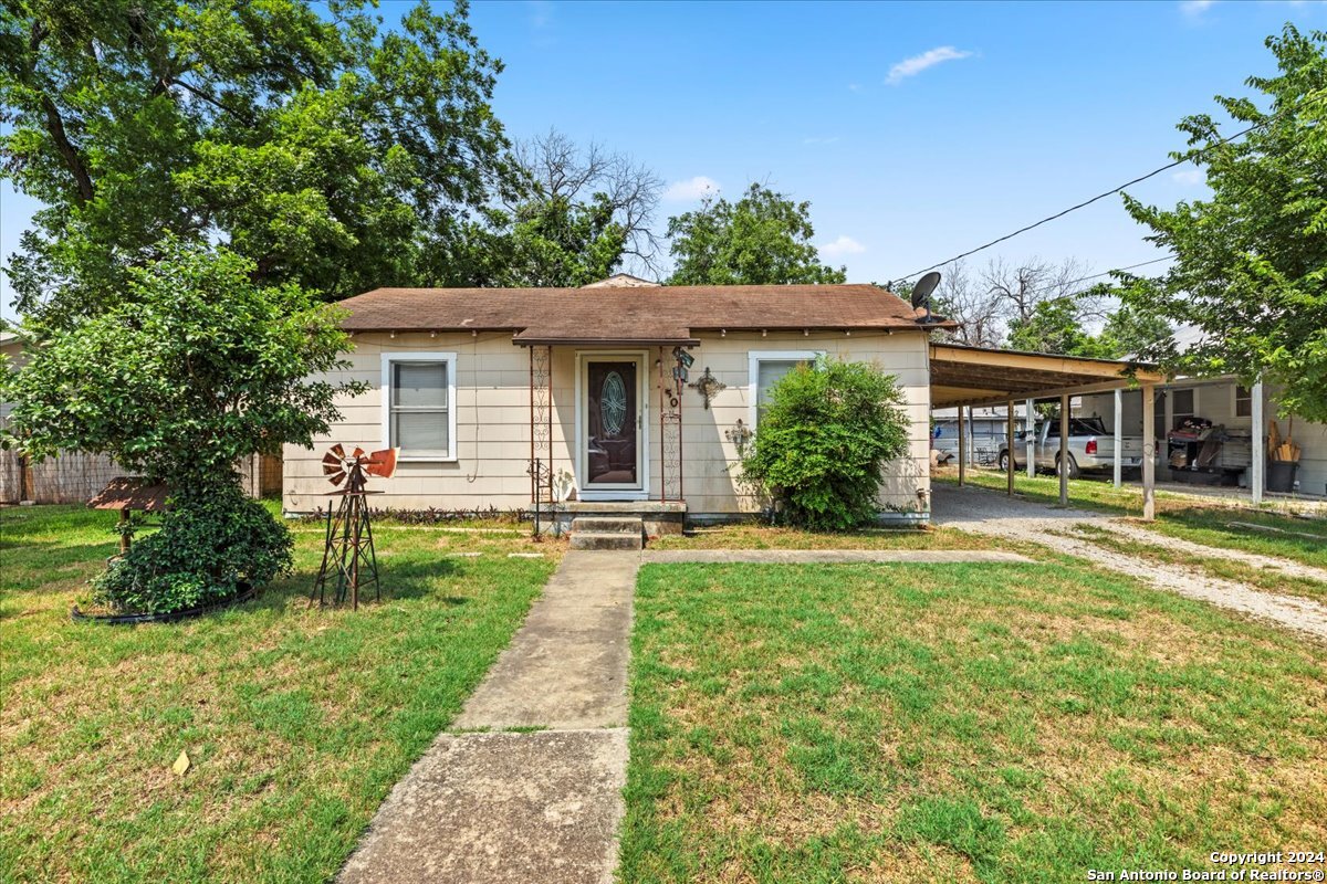 450 S Washington Avenue New Braunfels TX 78130