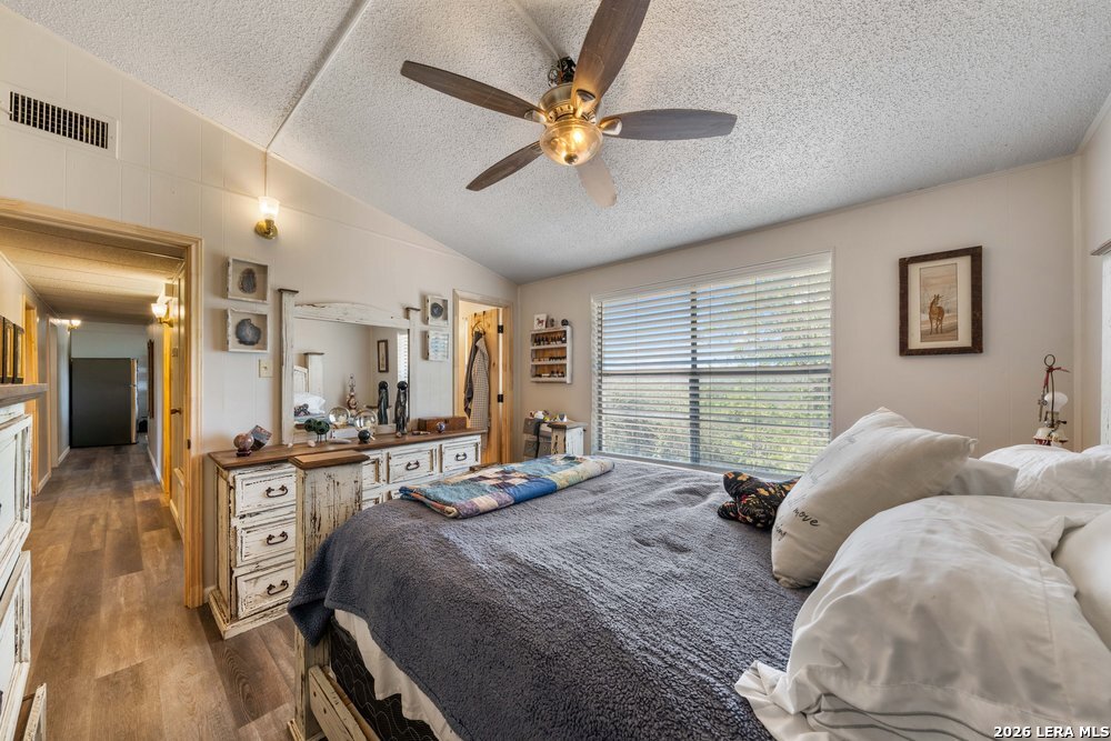 731 Mountain View Place Pipe Creek TX 78063