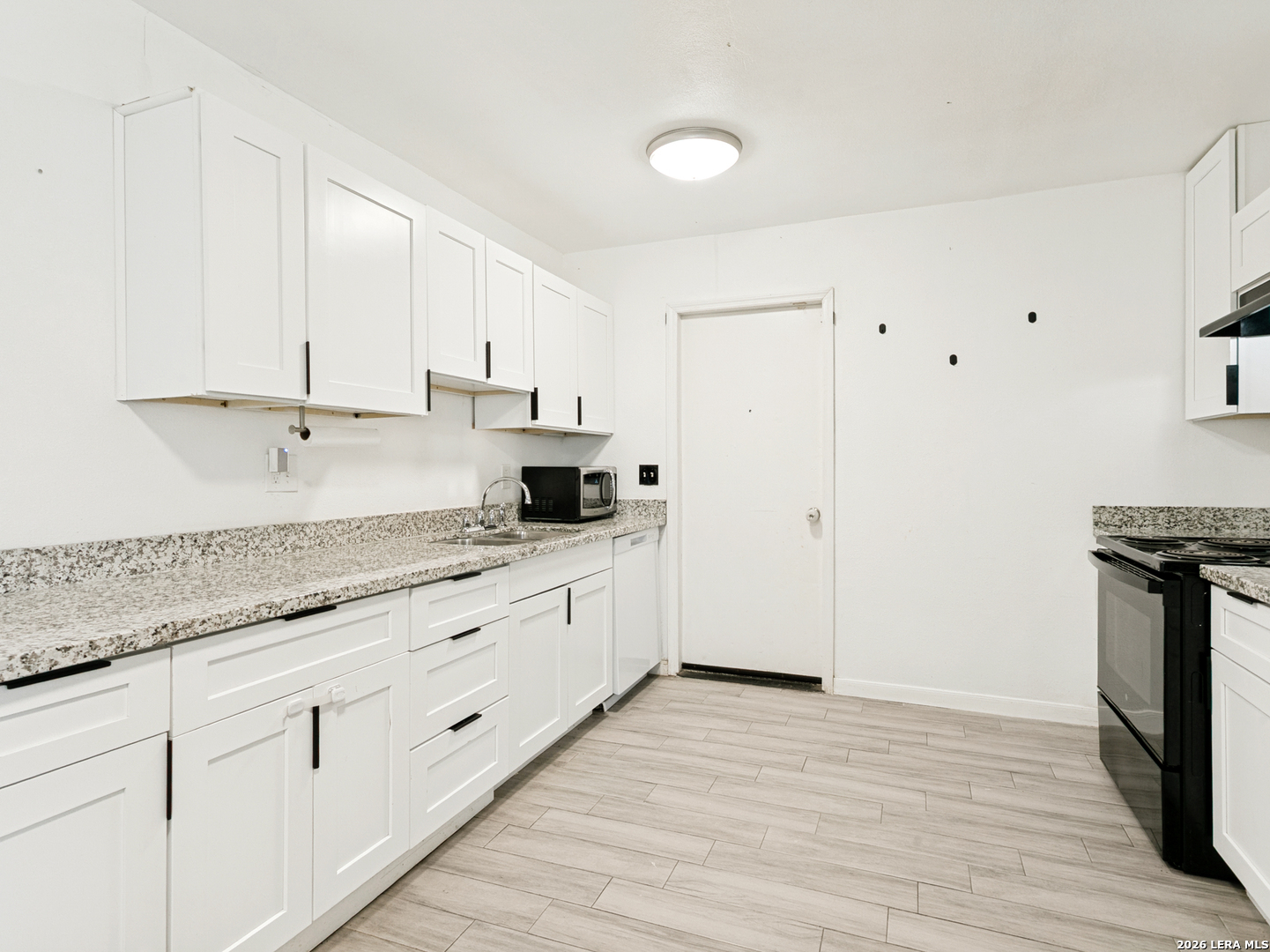 4802 Castle Guard San Antonio TX 78218