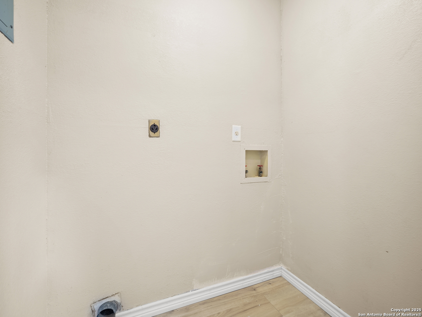 4819 Corian Oak Kirby TX 78219