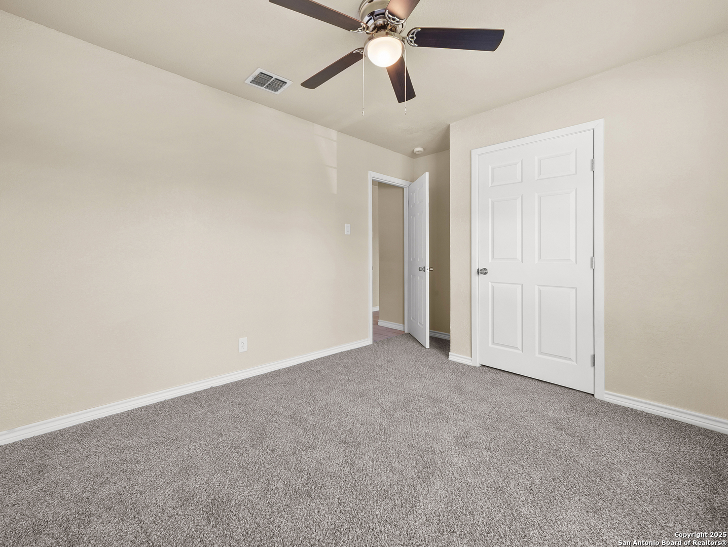 4819 Corian Oak Kirby TX 78219