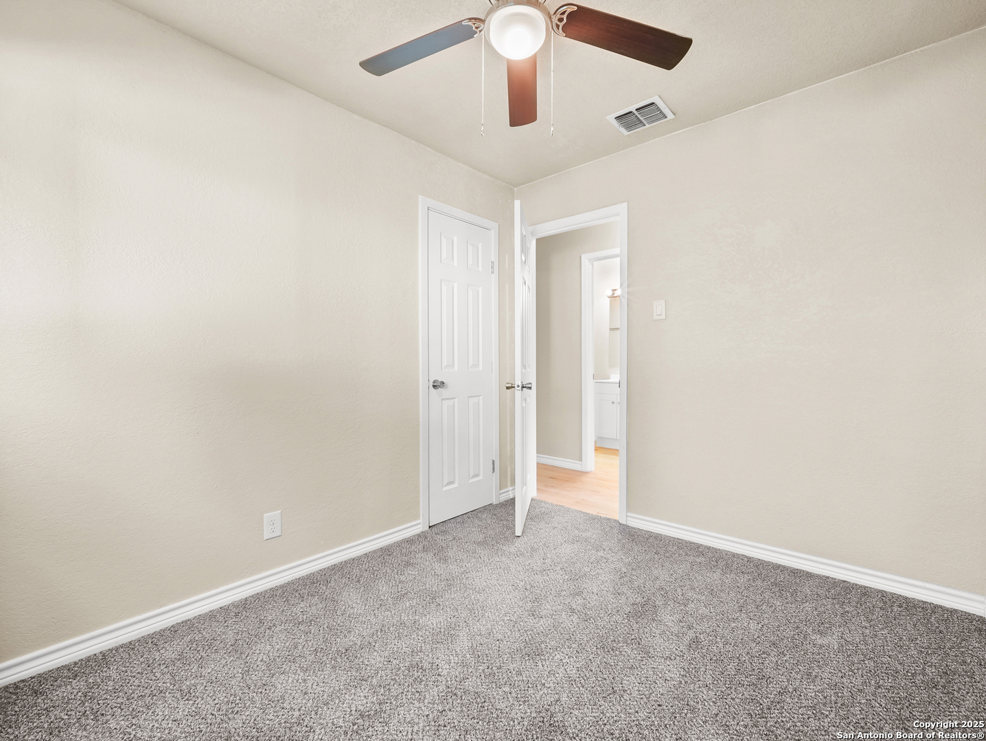 4819 Corian Oak Kirby TX 78219