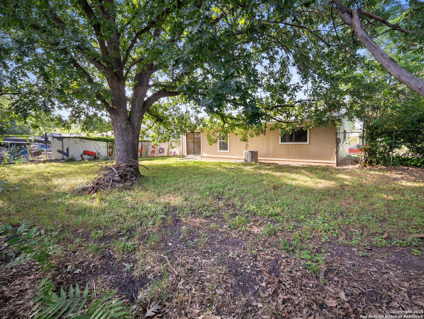 4819 Corian Oak Kirby TX 78219