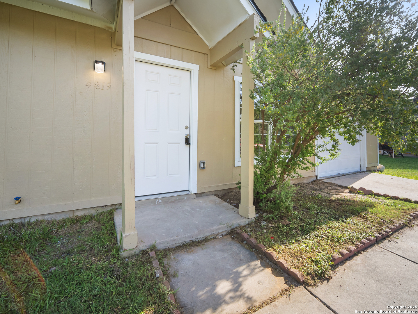 4819 Corian Oak Kirby TX 78219