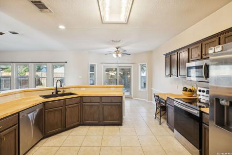 1214 Tetford San Antonio TX 78253