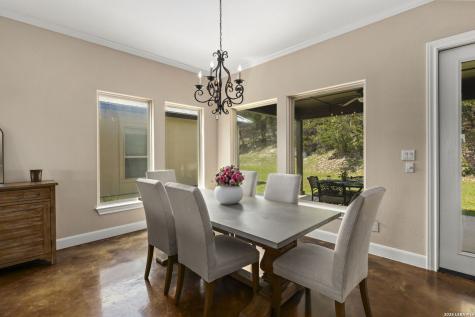 786 Shepherds Crook Helotes TX 78023