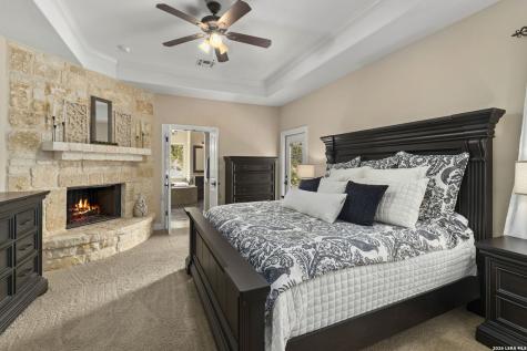 786 Shepherds Crook Helotes TX 78023