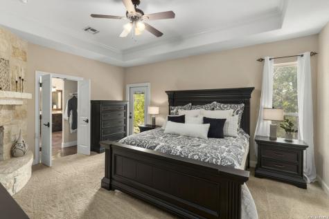 786 Shepherds Crook Helotes TX 78023